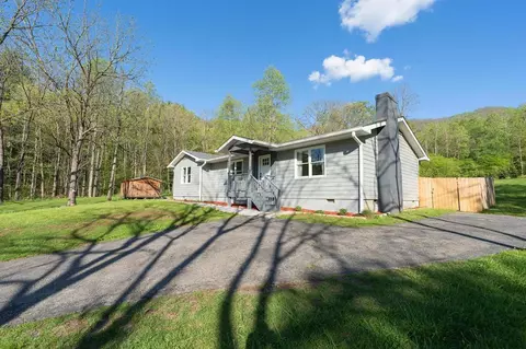 3071 Ellijay Rd, Franklin, NC 28734