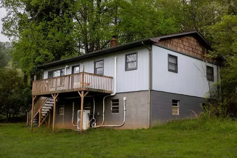 57 Gribble Hill Rd, Franklin, NC 28734