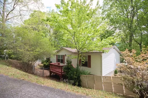 274 Meadowland Cir, Otto, NC 28763