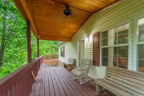 44 E Chapel View Dr, Sylva, NC 28779 photo 2
