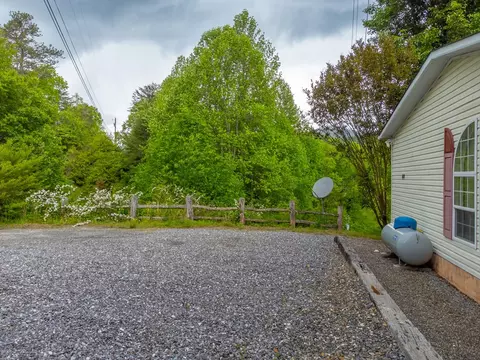 44 E Chapel View Dr, Sylva, NC 28779 photo 32