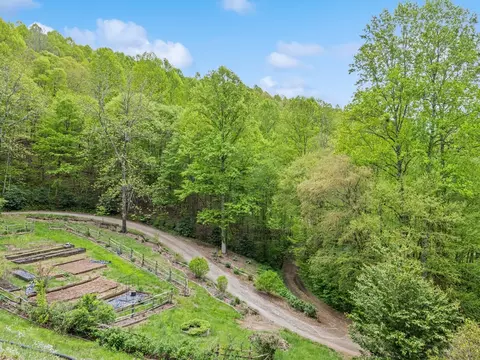 195 Three Springs Rd, Sylva, NC 28779 photo 16
