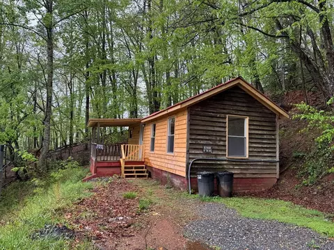 1186 Thornhill Rd, Sylva, NC 28779