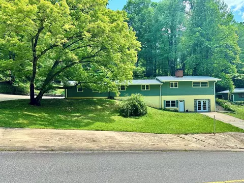 280 Bear Cove Rd, Bryson City, NC 28713
