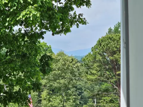 80 Pine Ave, Franklin, NC 28734 photo 9