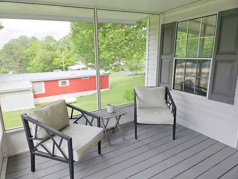 80 Pine Ave, Franklin, NC 28734 photo 21
