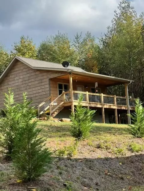 110 Bear Claw Rdg, Franklin, NC 28734