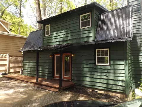 318 Bradley St, Maggie Valley, NC 28751