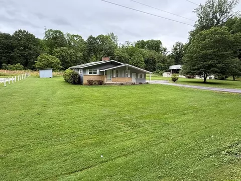 188 W Deep Creek Rd, Bryson City, NC 28713