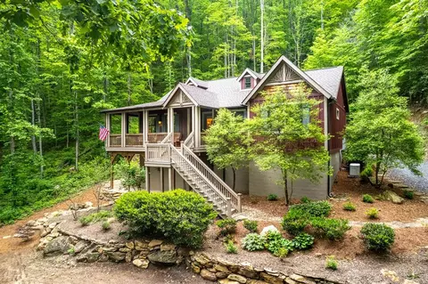 45 Boulder Creek Dr, Tuckasegee, NC 28783