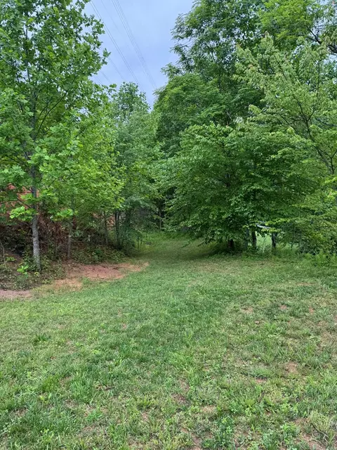 Exterior - 200 Rainbo, Sylva, NC 28779 photo 8 of 14