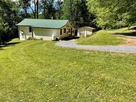 1635 E Cope Creek Rd, Sylva, NC 28779 photo 2