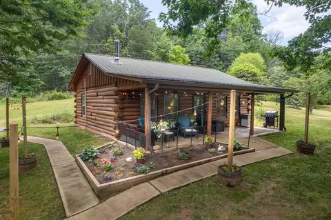 162 Indian Mound Rd, Cullowhee, NC 28723