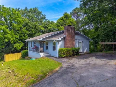 405 Kingwood Cir, Franklin, NC 28734