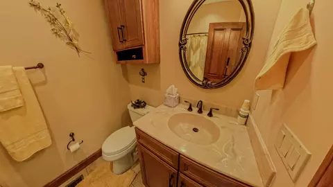 Bath - 1562 Garnet Rd, Sylva, NC 28779 photo 9 of 12