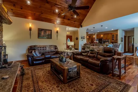 Living - 1562 Garnet Rd, Sylva, NC 28779 photo 4 of 5