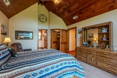 Bedroom - 1562 Garnet Rd, Sylva, NC 28779 photo 5 of 5