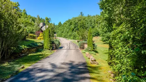 View/Area - 1562 Garnet Rd, Sylva, NC 28779 photo 4 of 4