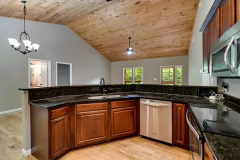 Kitchen - 16 Timber Creek Cir, Sylva, NC 28779 photo 2 of 3