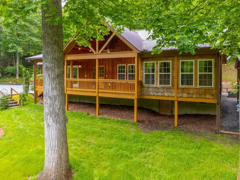 Exterior - 16 Timber Creek Cir, Sylva, NC 28779 photo 8 of 20