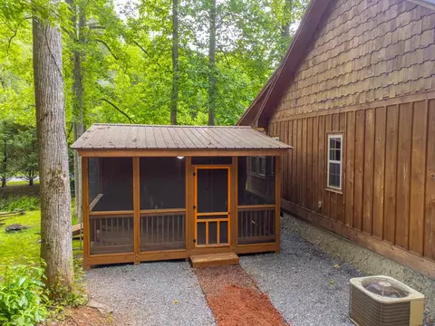 Exterior - 16 Timber Creek Cir, Sylva, NC 28779 photo 18 of 20