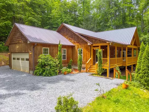Exterior - 16 Timber Creek Cir, Sylva, NC 28779 photo 6 of 20