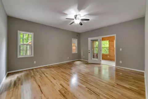 Living - 16 Timber Creek Cir, Sylva, NC 28779 photo 8 of 8