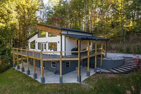 272 W Ridge Dr, Bryson City, NC 28713