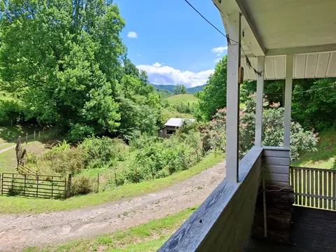 2087 Henry Rd, Sylva, NC 28779 photo 10