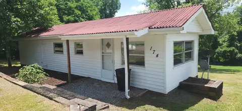 174 E Sylva Cir, Sylva, NC 28779 photo 2