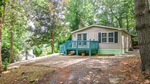 36 Sanwood Dr, Franklin, NC 28734