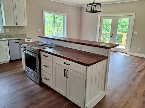 Kitchen - 288 Blue Cedar Rd, Sylva, NC 28779 photo 5 of 7
