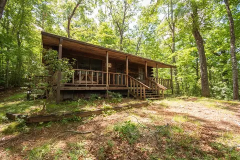 585 Bonfire Dr, Franklin, NC 28734