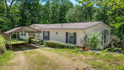 113 Old Clarks Chapel Rd, Franklin, NC 28734