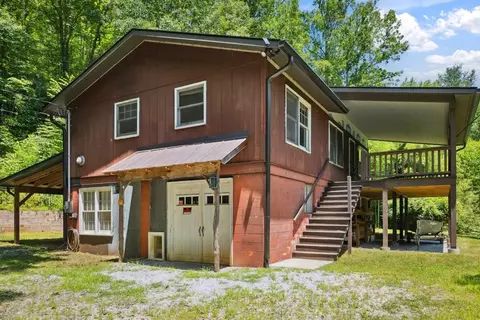 182 Deer Crossing Rd, Franklin, NC 28734