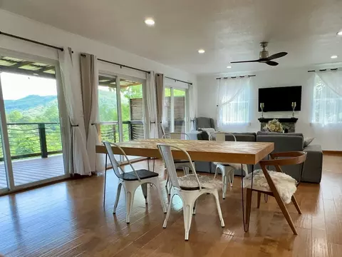 Dining - 1389 Webster, Sylva, NC 28779 photo 2 of 2
