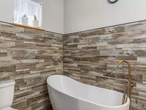 Bath - 1389 Webster, Sylva, NC 28779 photo 2 of 4