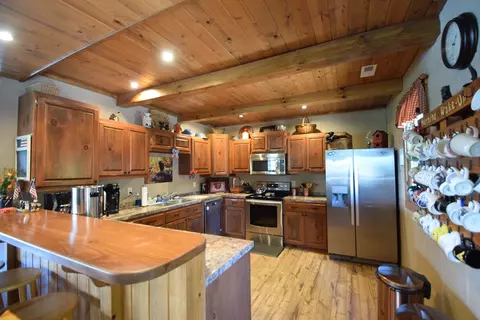 392 Thumpers Trl, Franklin, NC 28734 photo 14