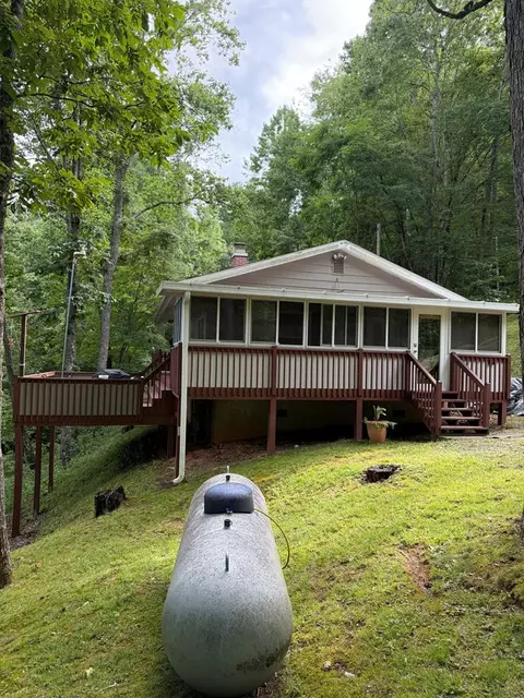 1756 Coman Rd, Franklin, NC 28734