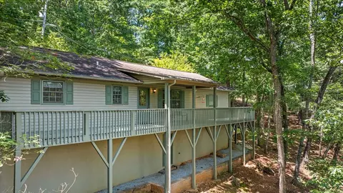 50 Centre Farms Rd, Franklin, NC 28734