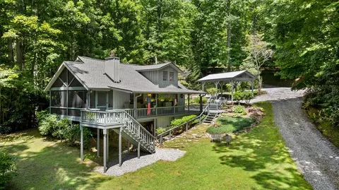 1406 Salt Rock Rd, Cullowhee, NC 28723