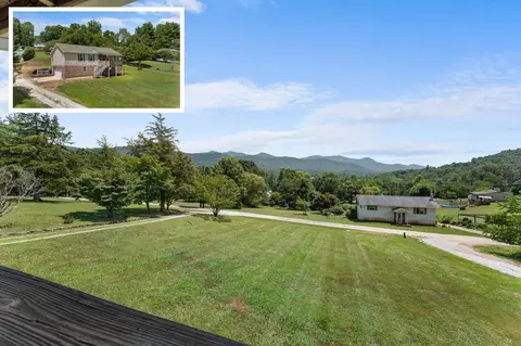 42 Country Ln, Franklin, NC 28734