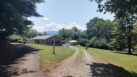 111 Clarksville Ln, Franklin, NC 28734