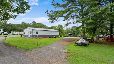 Exterior - 2155 Old Murphy Rd, Franklin, NC 28734 photo 17 of 23