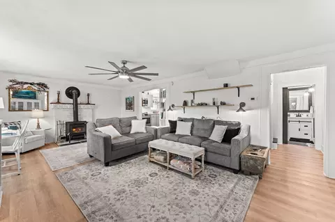 Living - 2155 Old Murphy Rd, Franklin, NC 28734 photo 3 of 5