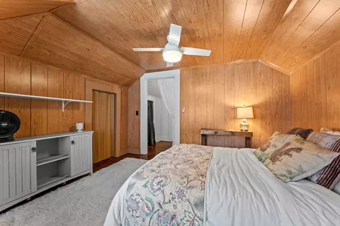 Bedroom - 2155 Old Murphy Rd, Franklin, NC 28734 photo 8 of 10