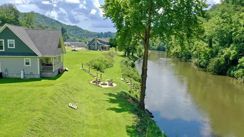 8 Bayside Dr, Sylva, NC 28779 photo 7