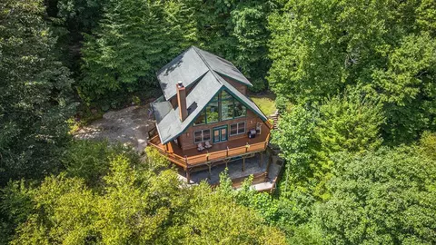 1185 Mountain Dr, Bryson City, NC 28713