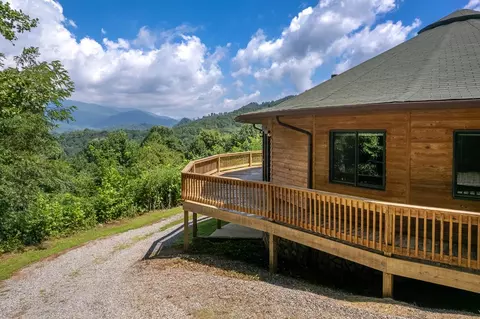 417 Quiet Forest Ln, Sylva, NC 28779 photo 44