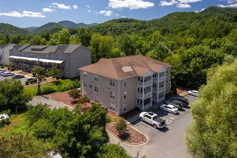 55 Derby Rd, Cullowhee, NC 28723 photo 5